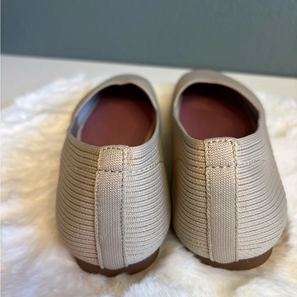 Frank Mully Women’s Square Toe Knit Flats Nude Size 8.5 NWOT